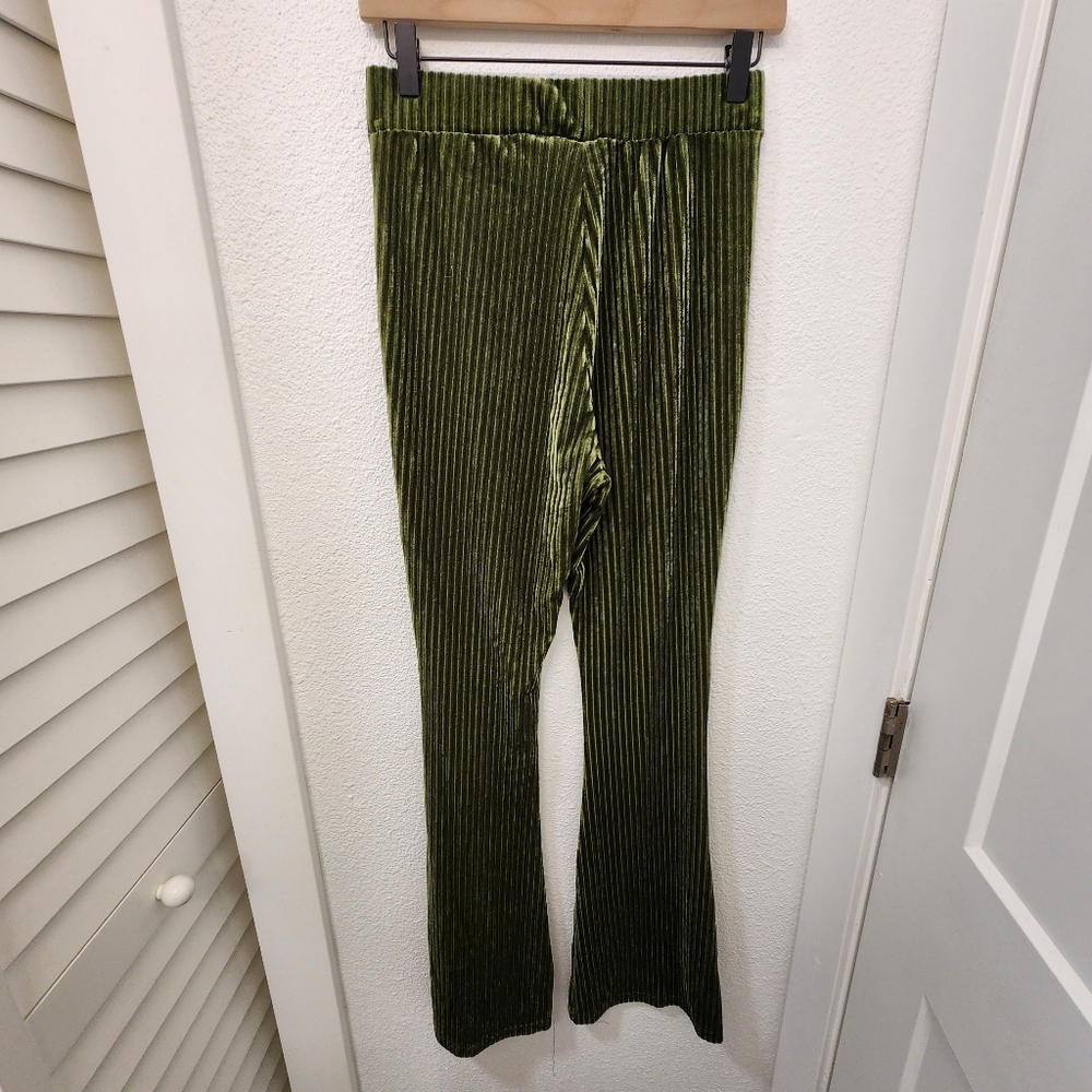 NWOT SHEIN Olive Green Ribbed Velvet Flared Bell Bottom Pants - Picture 4 of 11